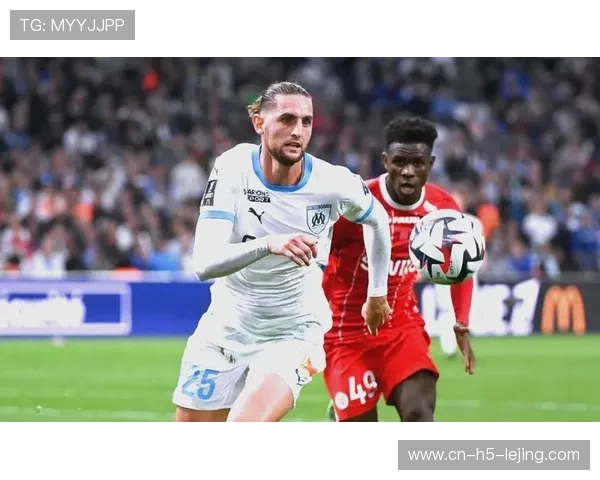 法甲争冠格局分析：巴黎胜马赛后2分优势领跑